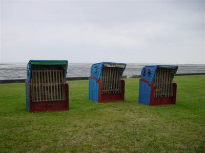 3 Strandkoerbe